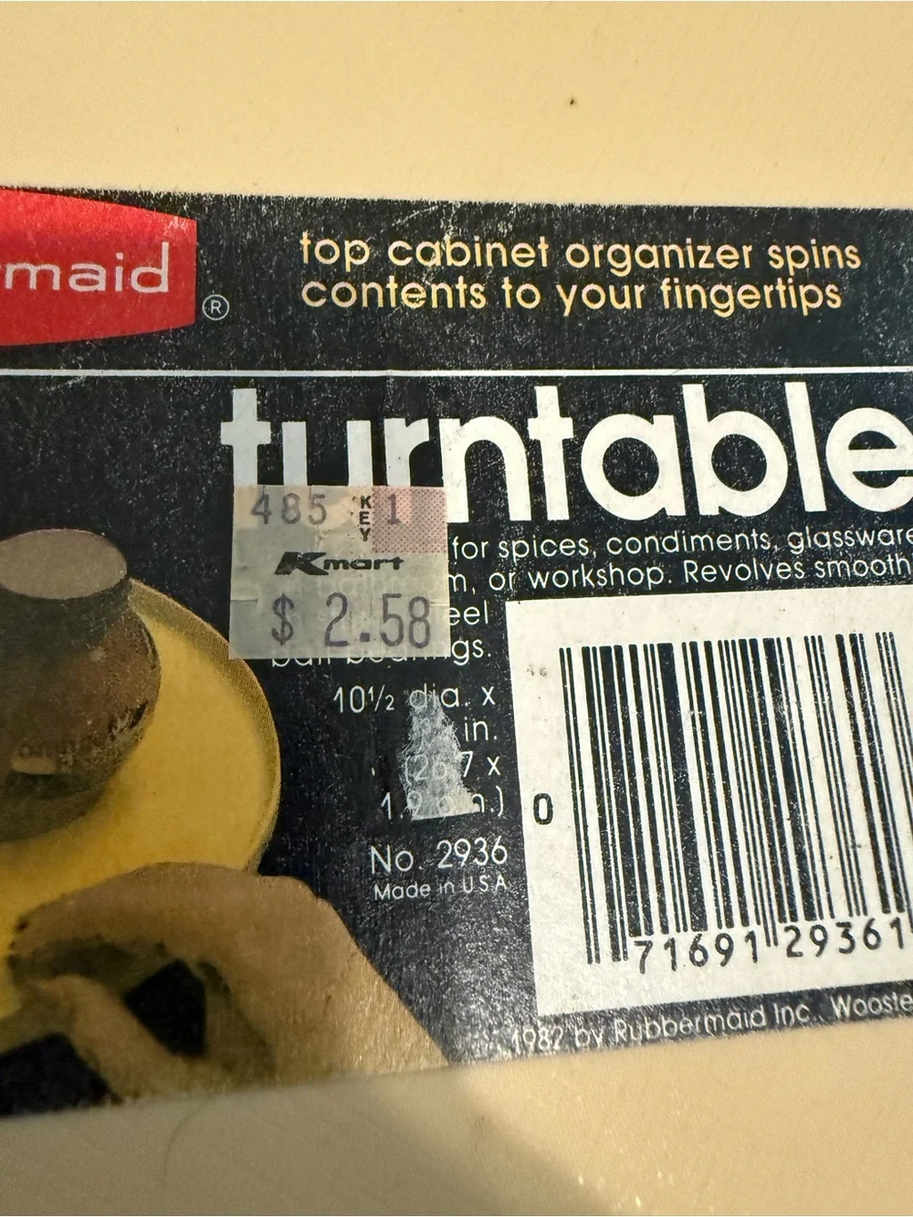 2 Vintage Rubbermaid 10.5
